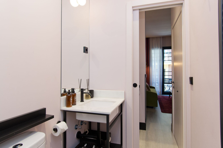 Bathroom 4, Amor de Dios 17 Luxury Suites, Madrid