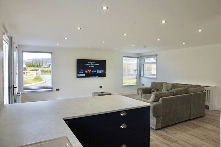 Others 5, Castle View Chalet by Clonlum Cottages, Newry, Mourne and Down