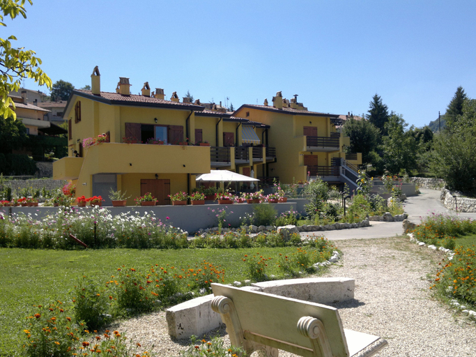 Exterior & Views 2, 4Flats Orto di Venanzio, L'Aquila