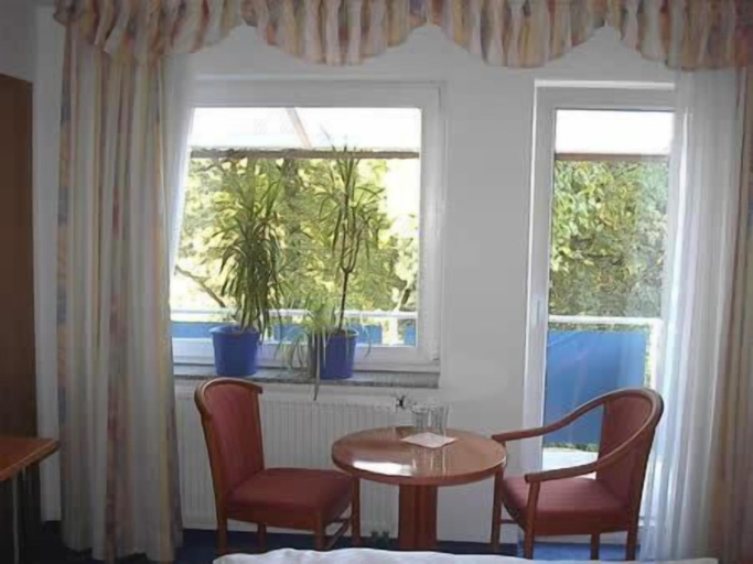 Others 5, Hotel Daun, Recklinghausen