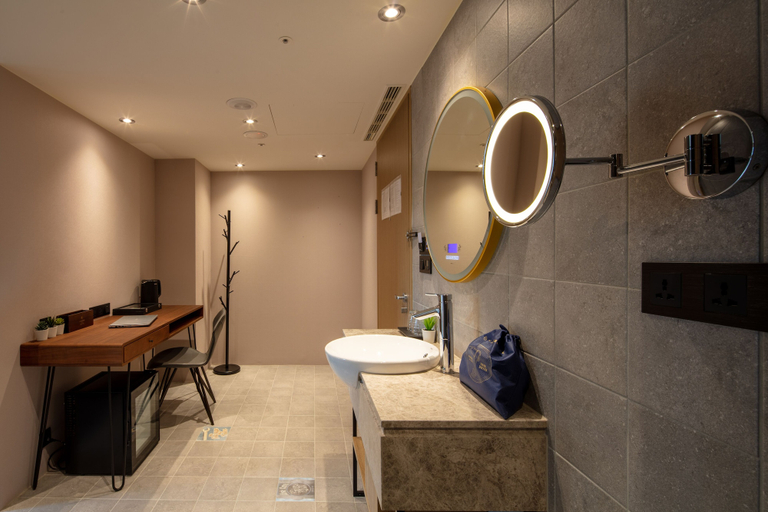 Bathroom 2, Roaders Plus Hotel Theme, Taipei City