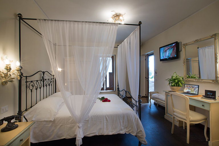 Bedroom 2, IL SAPORE DELLA LUNA SRL, Ascoli Piceno