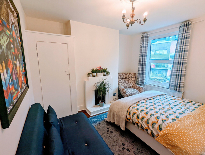 Bedroom 2, TopHome Arsenal, London