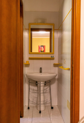 Bathroom 4, Residence Il Paradiso, Pisa