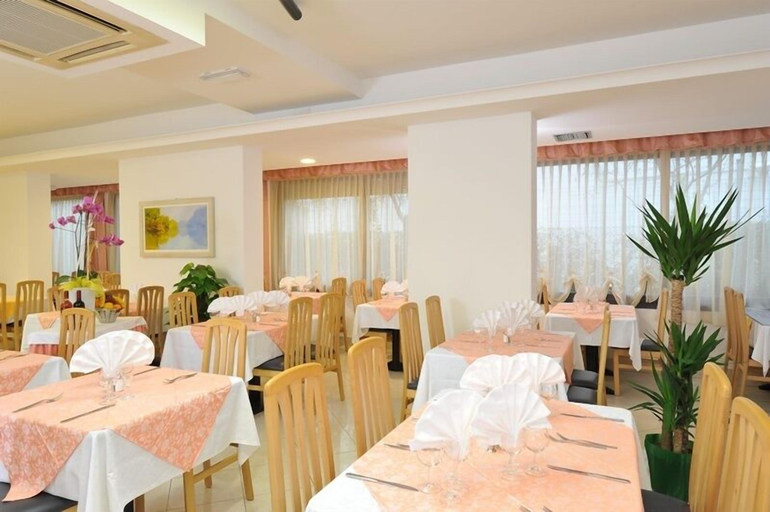 Food & Drinks 4, Hotel Majorca, Ravenna