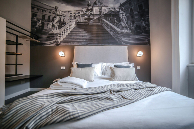 Bedroom 5, Family Affair, Palermo