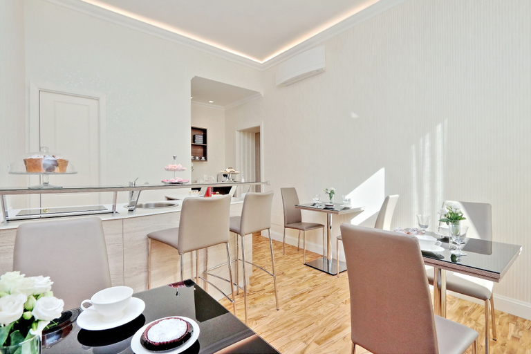 Food & Drinks 4, Lanza 111 - Exclusive Rooms, Roma