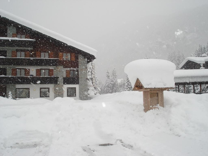 Exterior & Views 2, Hotel La Rouja, Aosta