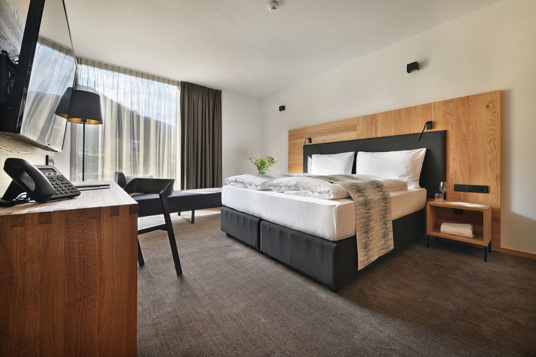 Bedroom 3, Grand Hotel Hradec, Trutnov