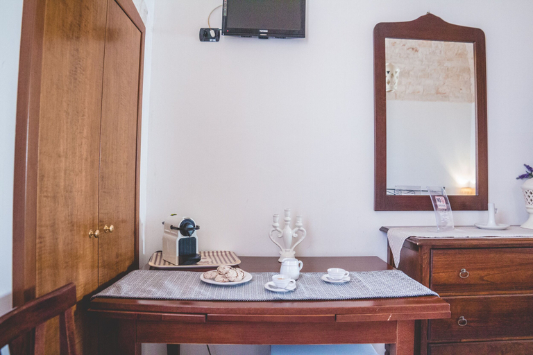 Bathroom 5, Trullieu Guesthouse, Bari