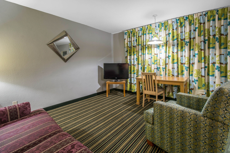 Others 5, Rodeway Inn & Suites Winter Haven Chain Of Lakes, Polk