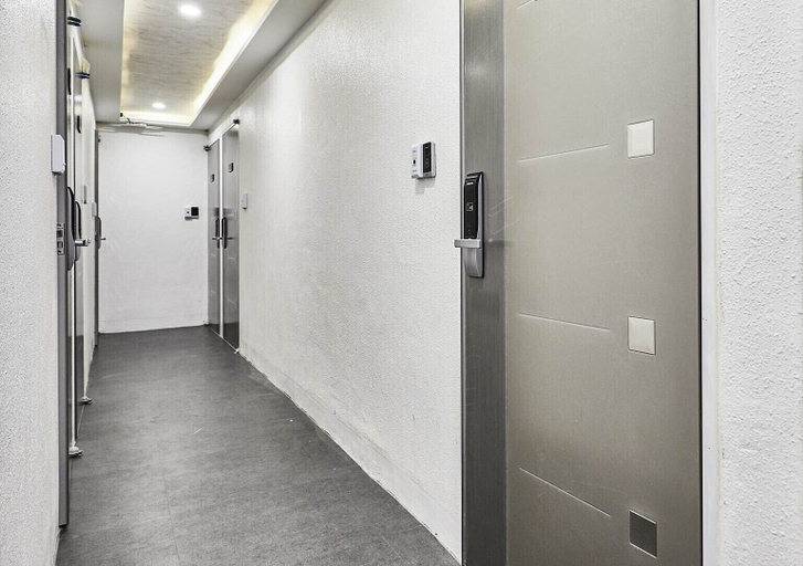 Others 4, 30 month HOTEL, Seocho