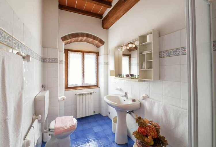Bathroom 4, Fattoria di Belvedere, Arezzo