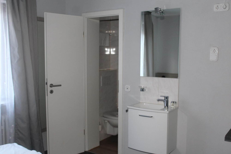 Bathroom 5, Landgasthof Arnold, Waldeck-Frankenberg