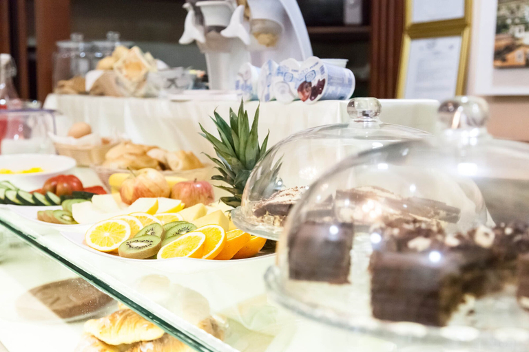 Food & Drinks 5, Caroline Suite, Rome