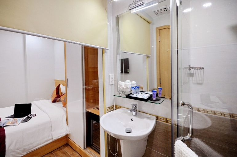 Bathroom 4, Diamond Blue Hotel Nha Trang, Nha Trang