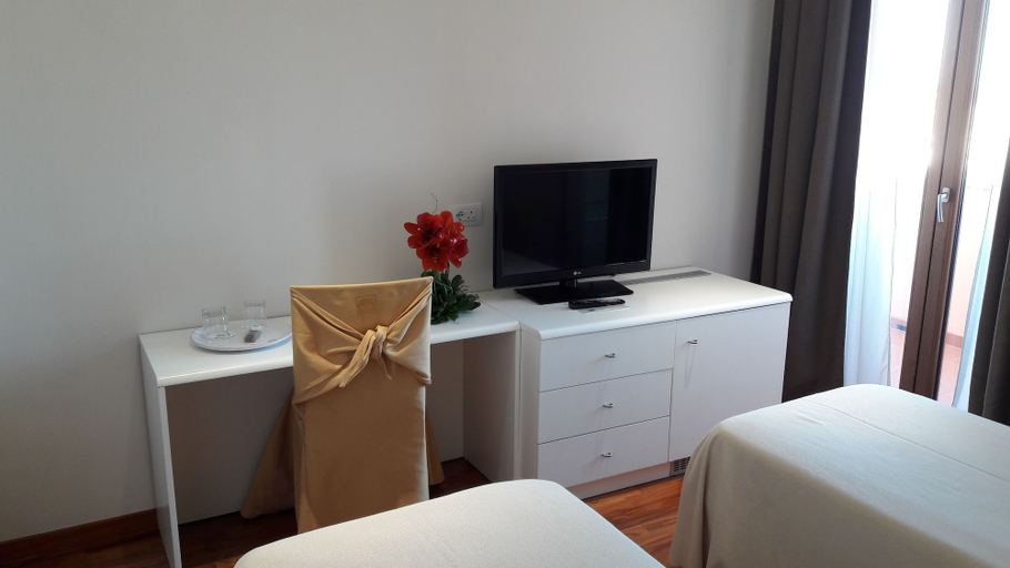 Bedroom 4, Park Hotel San Michele, Taranto