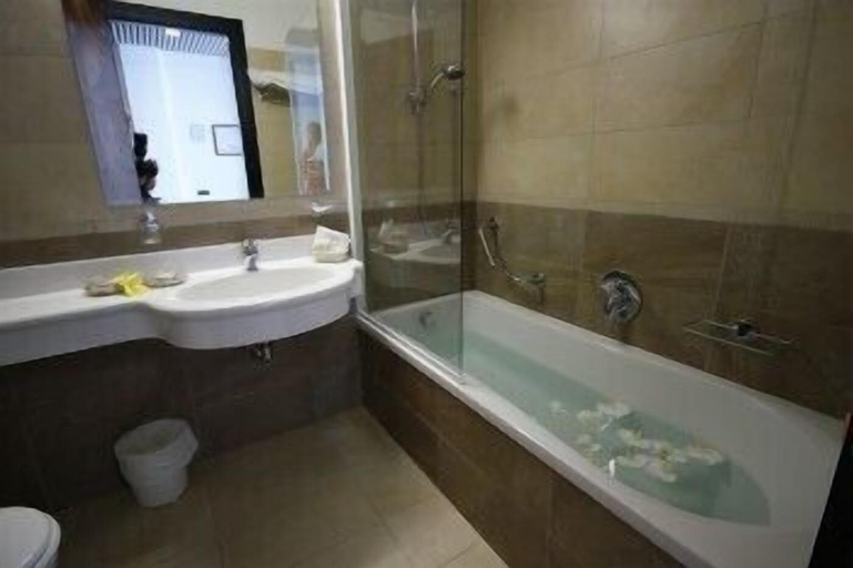 Bathroom 5, Hotel Ilma, Brescia