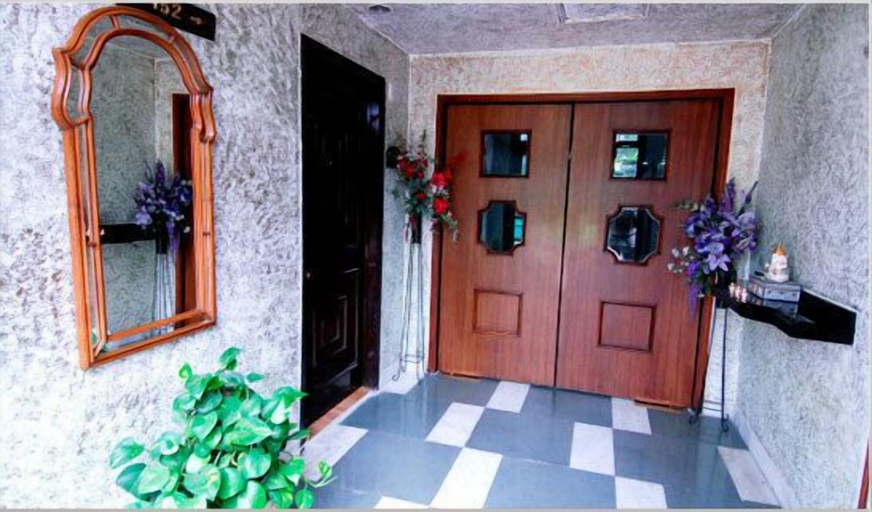 Exterior & Views 20