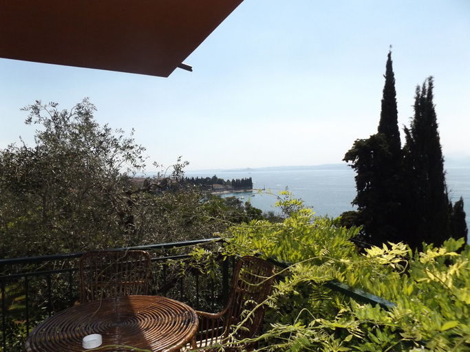 Others 5, Villa Patrizia, Verona