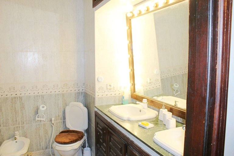 Bathroom, Aux Moules De Harhoura - Rabat, Skhirate-Témara