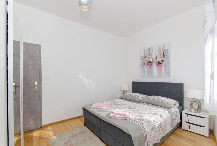 Bedroom 2, Apartments Beach Dugi rat, Dugi Rat