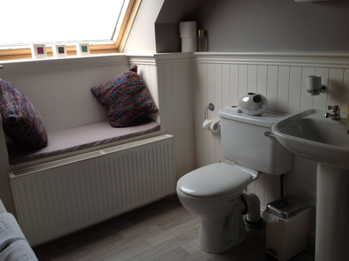 Bathroom 4, Hazelbank, Highland