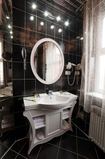 Bathroom 4, Praha Hotel, Uzhhorods'ka
