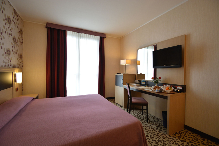 Bedroom 3, Brindor Hotel, Torino