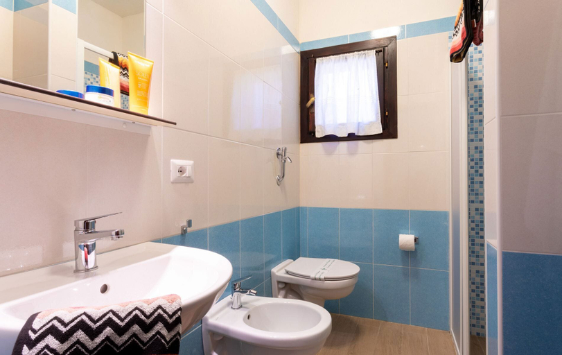 Bathroom 5, Camping Village Capo D'Orso, Olbia-Tempio
