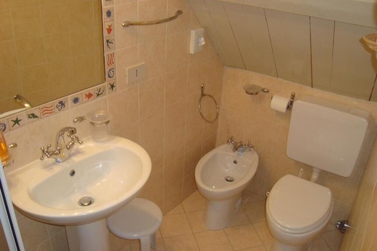 Bathroom 5, Le Stanze di Torcicoda, Ferrara