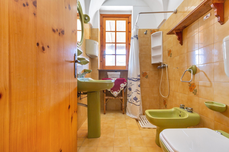 Bathroom, 1907 Villa Alma, Lecce