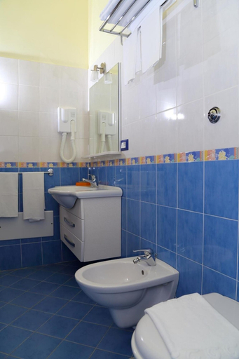 Bathroom, Eraclea Minoa Village, Agrigento