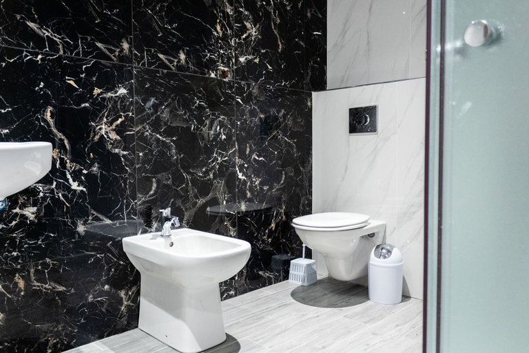 Bathroom 2, Amwaj Design Apartments-Ahlan Hospitalty
