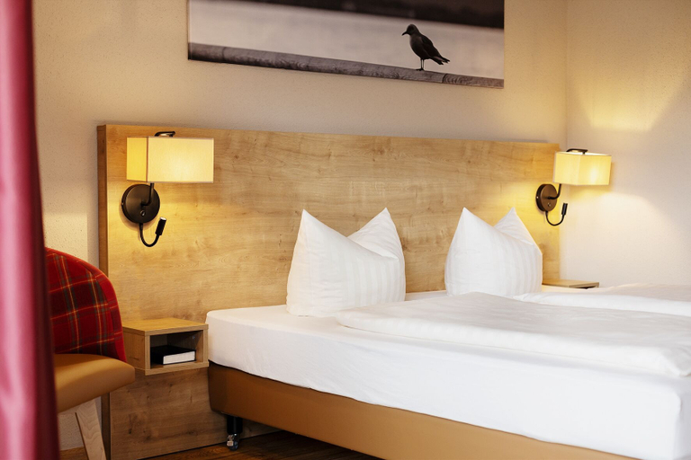 Bedroom 5, Hotel Ahornhof, Regen