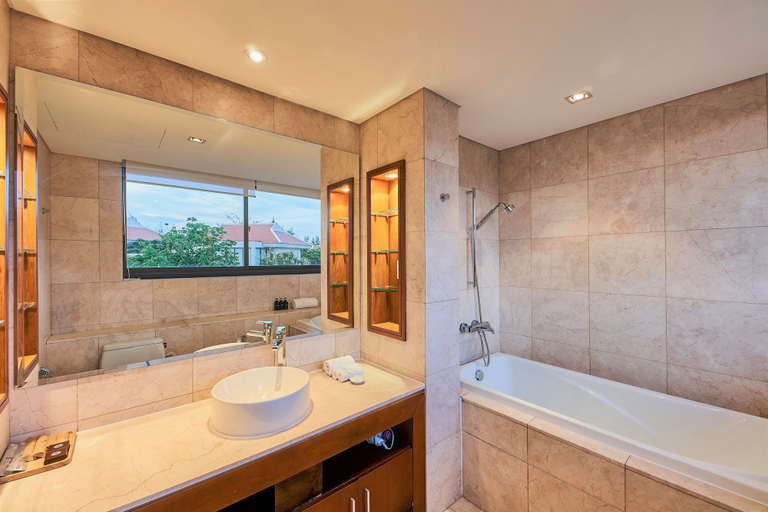 Bathroom 4, Ocean Beach Villas Da Nang, Da Nang