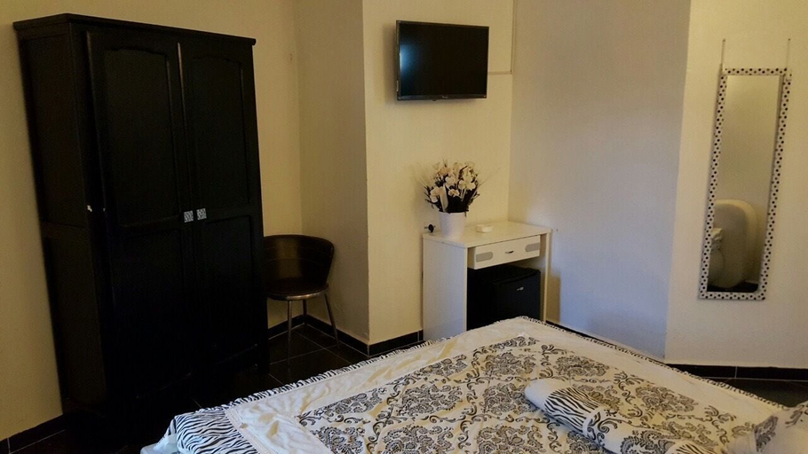 Bedroom 4, Hôtel La Brise, Ain Turk
