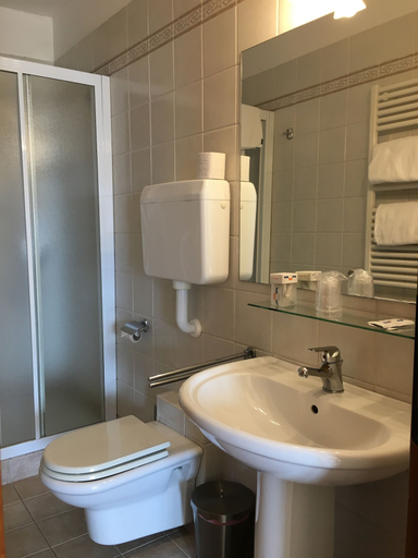 Bathroom 4, Villa Belvedere Hotel, Brescia