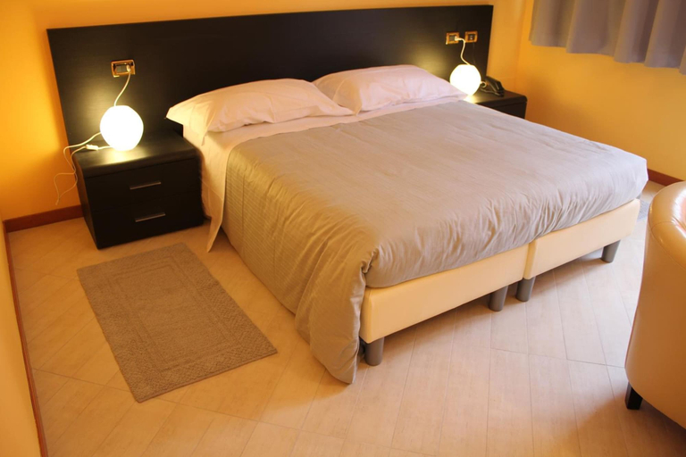 Bedroom 3, Hotel Padus Meublè, Parma