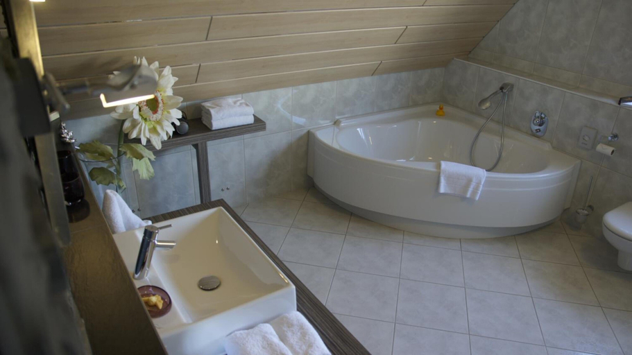 Bathroom 5, Gersthofer Auszeit, Augsburg