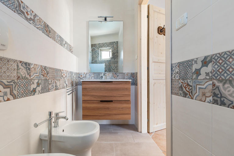 Bathroom 3, 2486 Appartamento Arcobaleno by Barbarhouse, Lecce