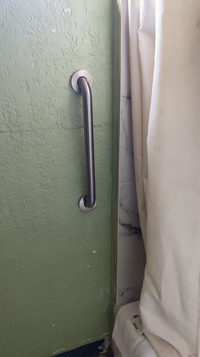 Bathroom 3, Trailway Motel, Saint Clair