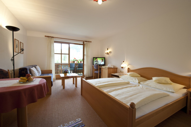 Bedroom 4, Landhotel Maiergschwendt by DEVA, Traunstein