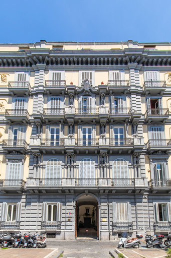 Exterior & Views 2, Gramsci Suites, Napoli