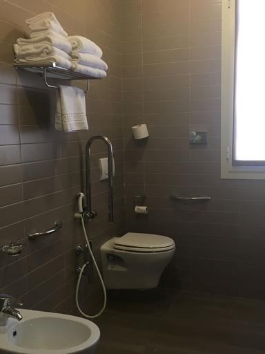 Bathroom 4, Hotel Locanda Stendhal, Parma