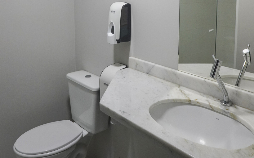 Bathroom 4, Innbox - Canasvieiras 2, Florianopolis