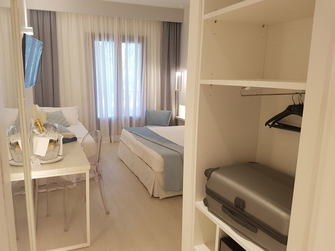 Bedroom 4, Hotel Gabbiano Beach, Foggia