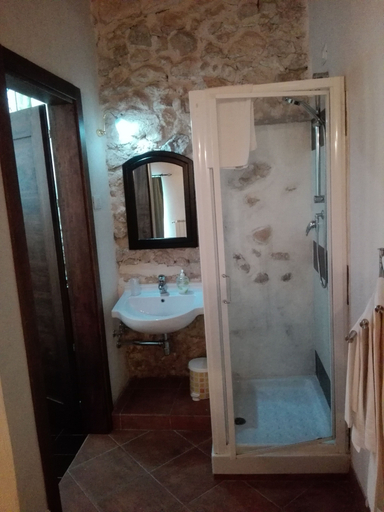Bathroom 3, Residenza storica Le Civette, L'Aquila