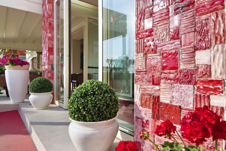 Exterior & Views 2, Hotel LaMorosa, Rimini