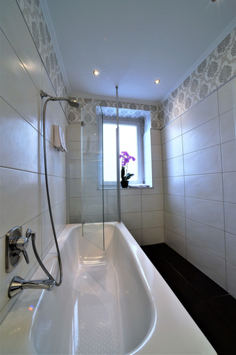 Bedroom 4, Ascot Hotel, Remscheid